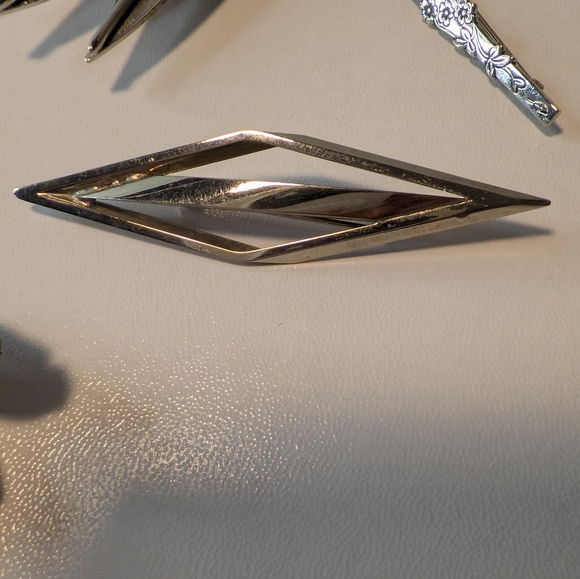 #2 Brooch Bundle - Picture 3 of 7